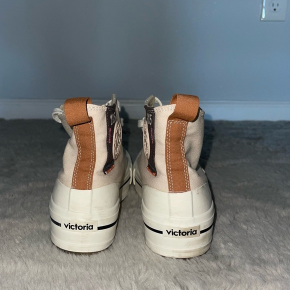 Victoria Berlin High-top Platform Chucks - Picture 9 of 11